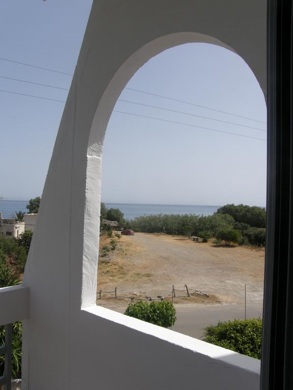 Megim Hotel Palaiochora Luaran gambar