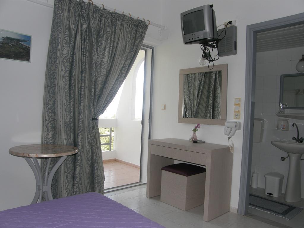 Megim Hotel Palaiochora Luaran gambar