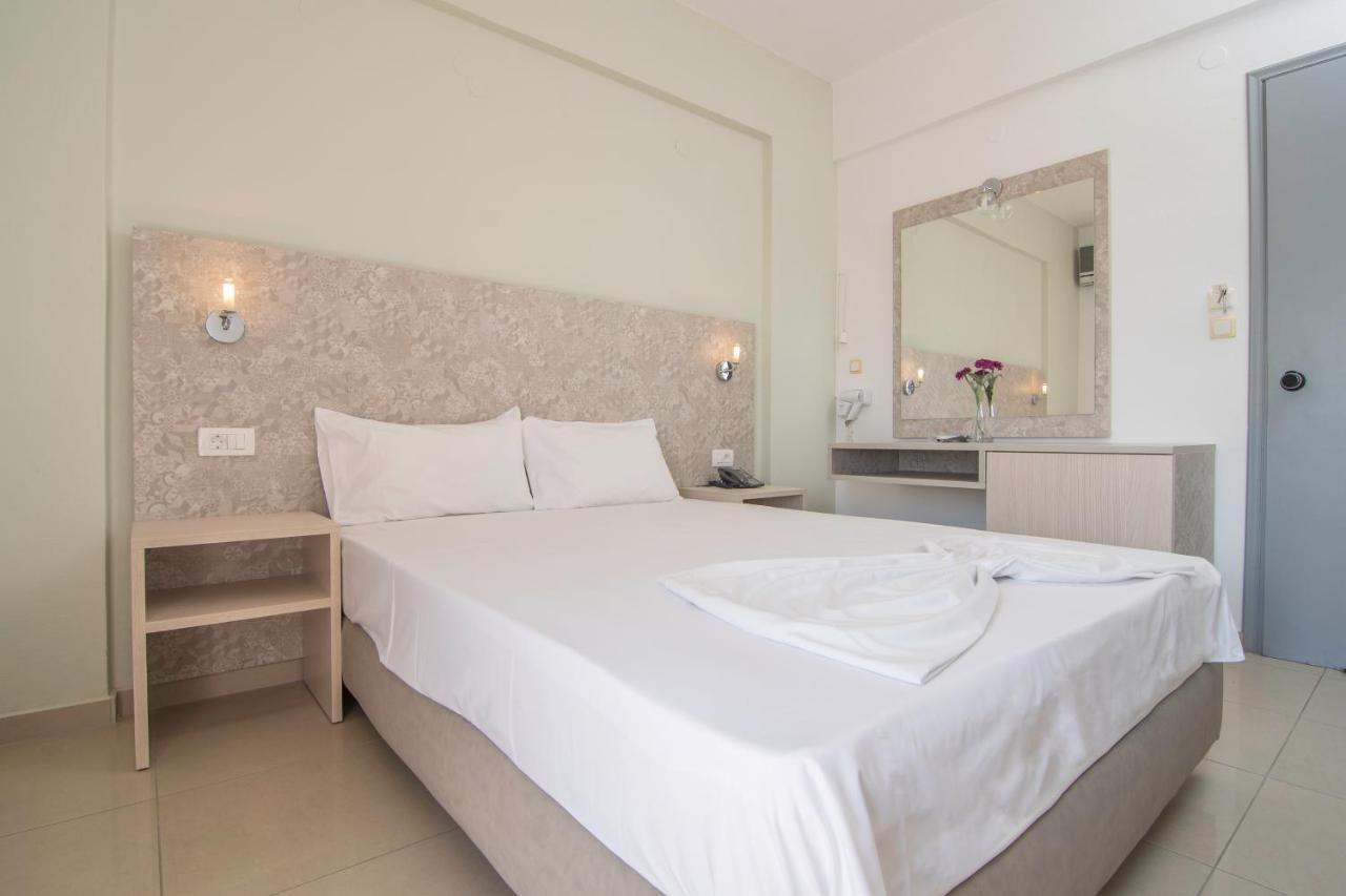 Megim Hotel Palaiochora Luaran gambar