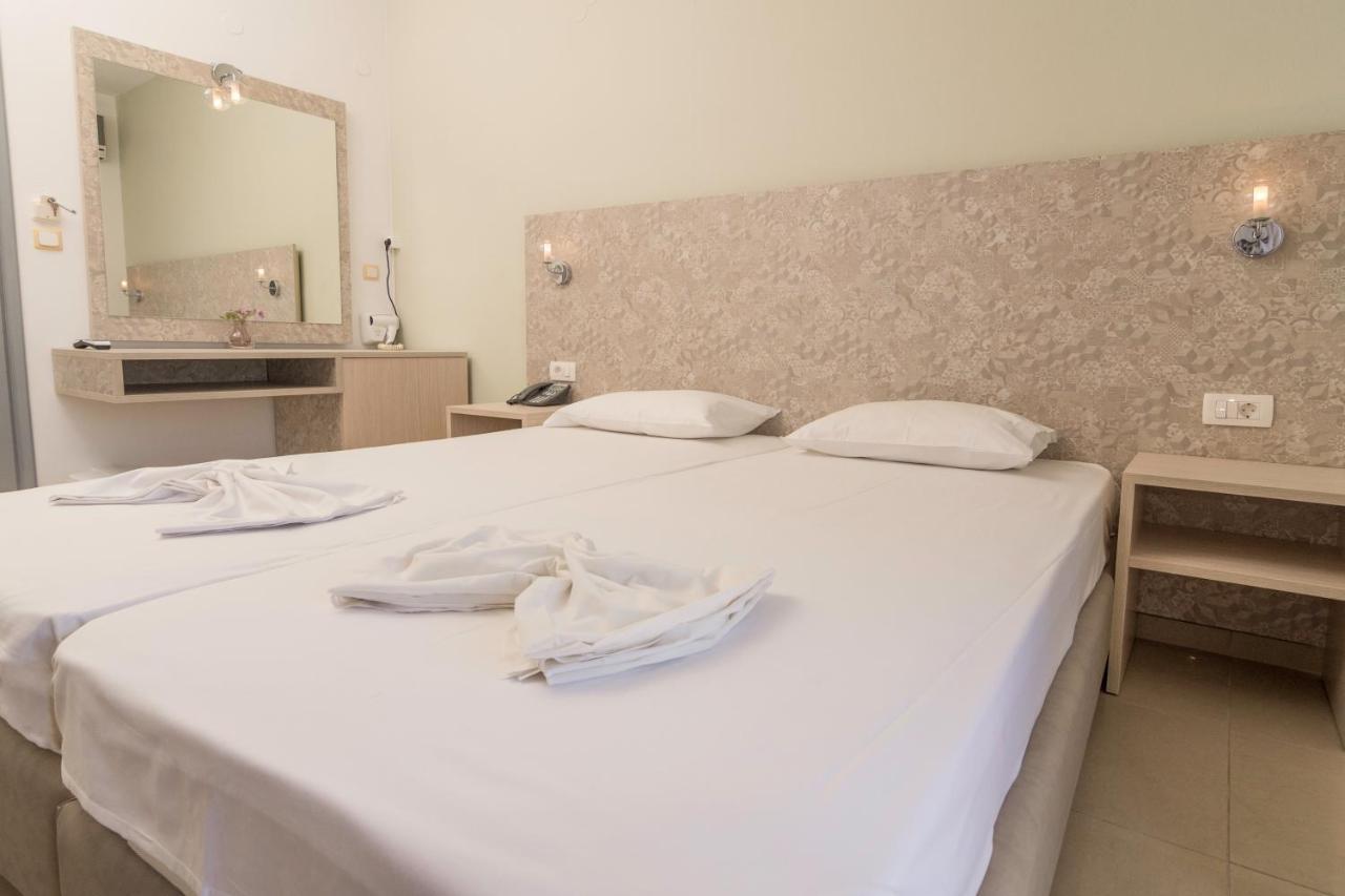 Megim Hotel Palaiochora Luaran gambar